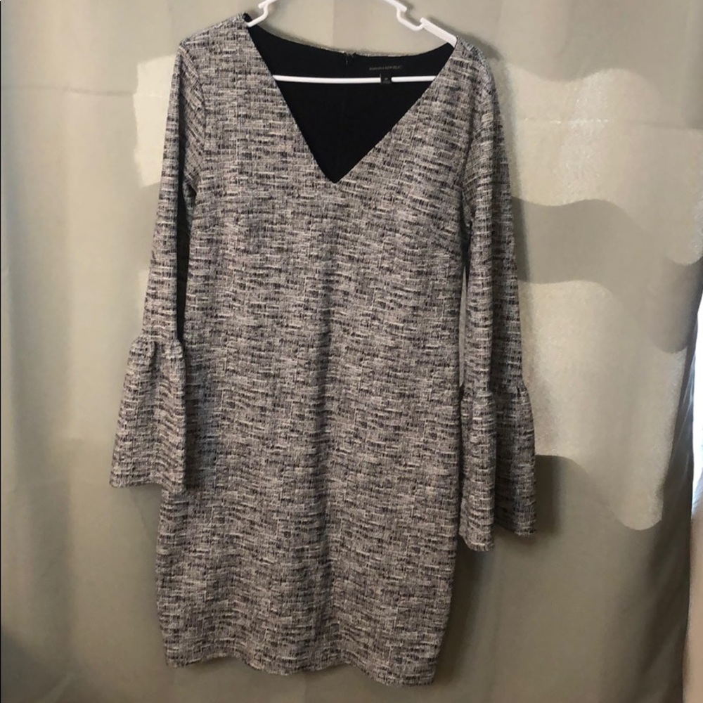 Cute low cut wide sleeve dress